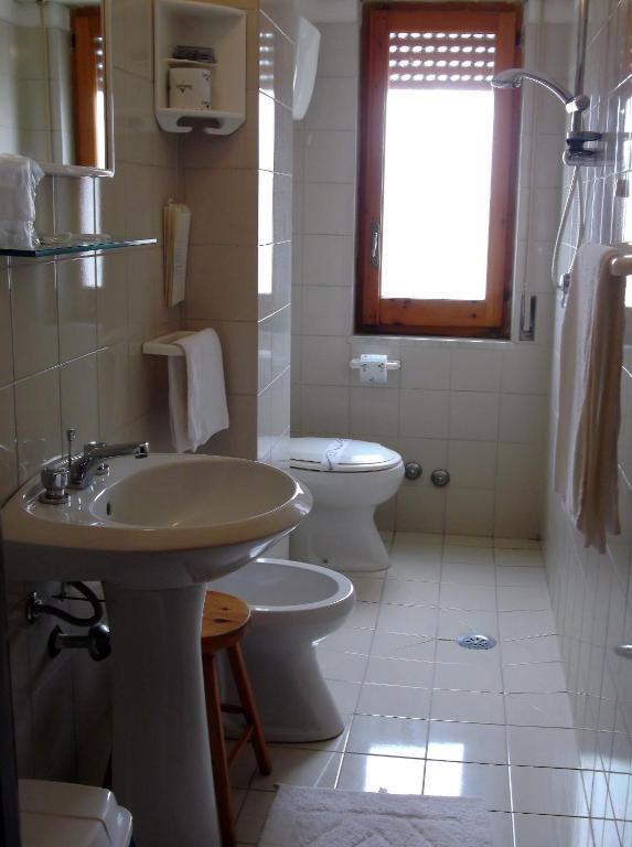 Hotel Il Vulcano Tropea Habitación foto